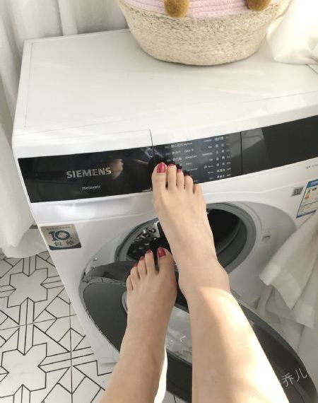 秋霞午夜魯絲片午夜精品久_BD電影完整版在線觀看