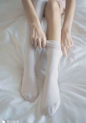 國(guó)產(chǎn)制服絲襪在線精品_高清電影完整版在線觀看