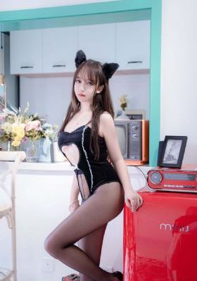 職場同事知名國產制服絲襪_神馬電影在線觀看