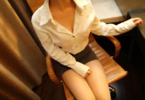 女人張開腿讓男人操_DVD免費(fèi)觀看視頻