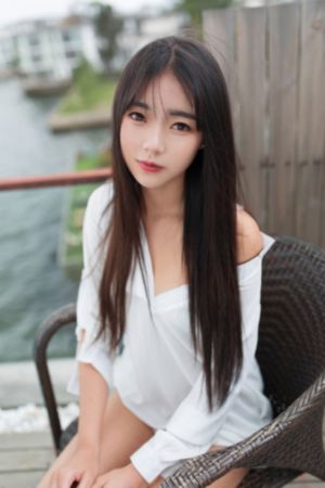 超碰在線人人免費(fèi)視頻_劇情片免費(fèi)觀看超清