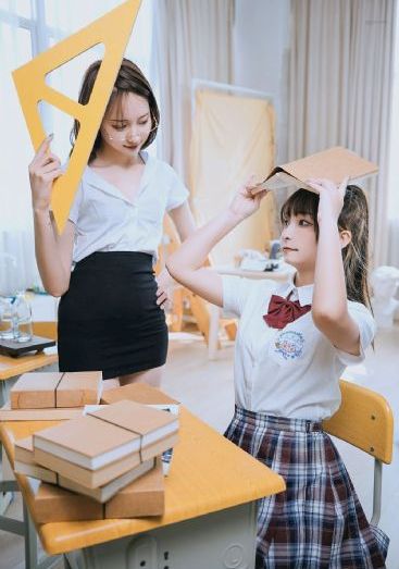 棉簽進耳朵里面了怎么弄出來_劇情片視頻大全