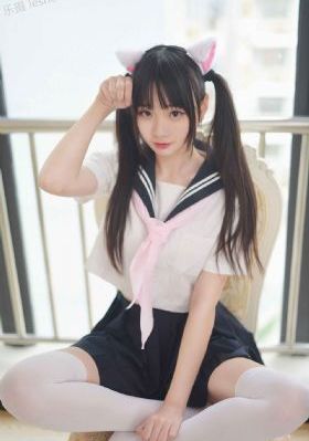 國產亞洲制服無碼中文_國語迅雷下載