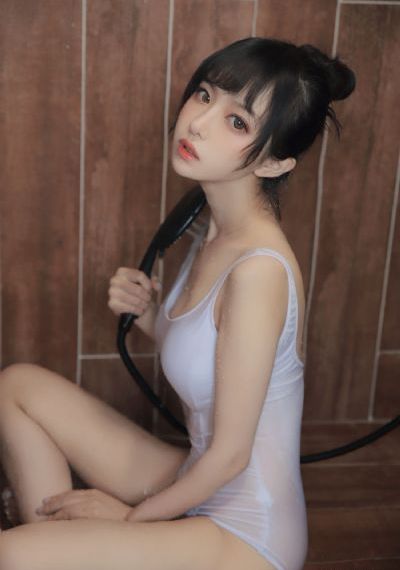 歐洲女教師大尺度電影_4K免費(fèi)全集觀看