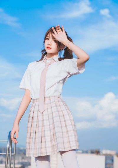 草莓視頻首頁_720日韓電影在線