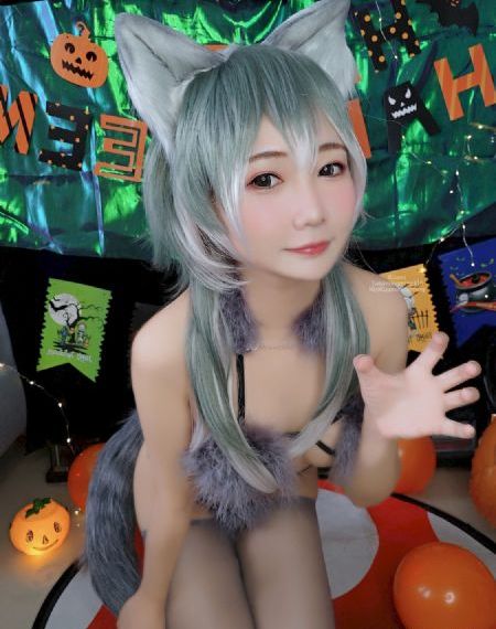 白絲女仆猛噴水爽自慰_DVD高清在線