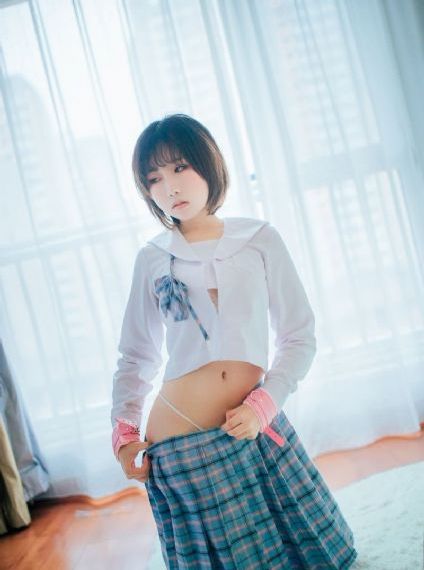 男人一邊吃奶一邊做爰_高清完整視頻